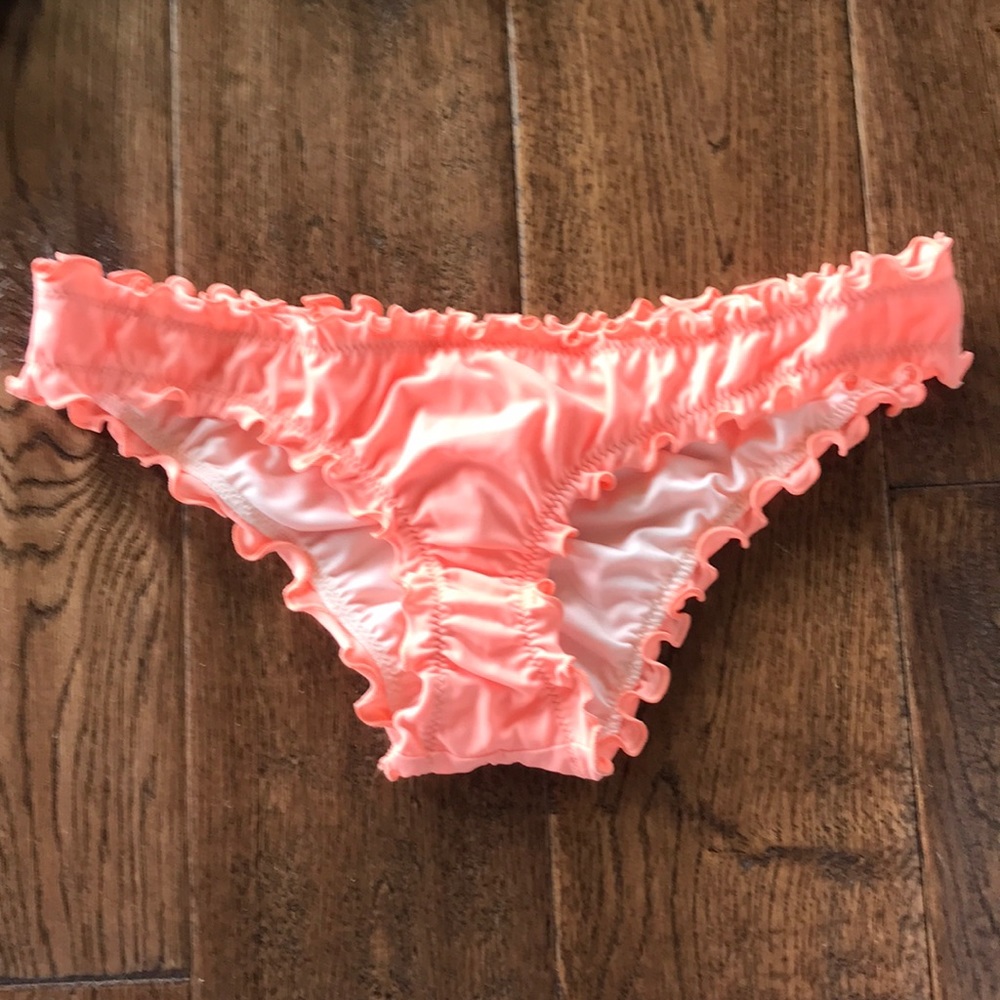 -SOLD-   Bikini bundle - Picture 2 of 8
